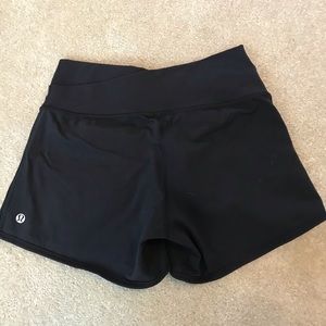 Lululemon crossover mesh shorts 4"